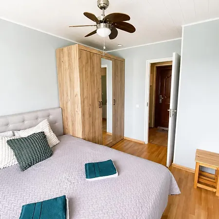 Mai 25-11, 2 Rooms, Free Parking